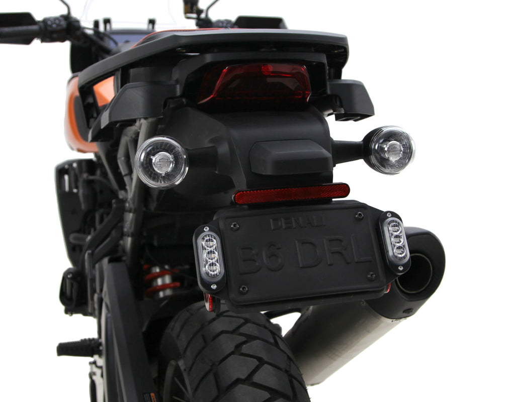 DENALI Plug-&-Play Rear T3 Turn Signal License Plate Kit for Harley-Davidson Pan America 1250 – bilde 2