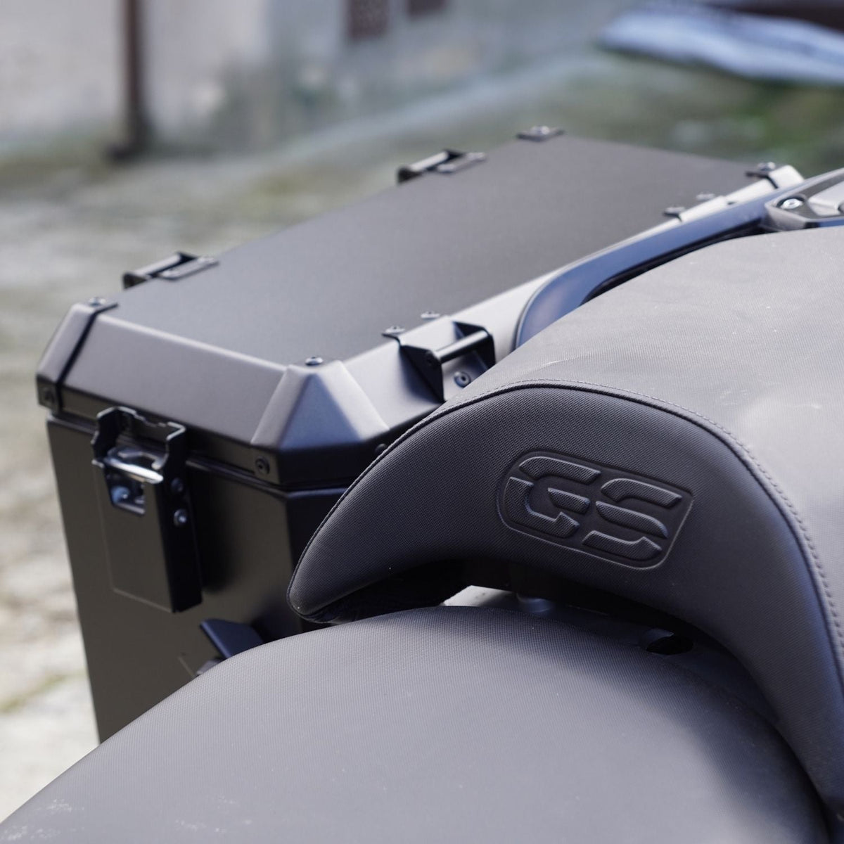 Side pannier system BMW R 1200/1250 GS LC (2013-2024) for ADV rack.